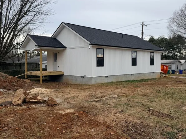 734 Seymour St, Morristown, TN 37813