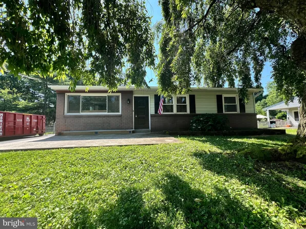 50 Holly Dr, Trappe, PA 19426