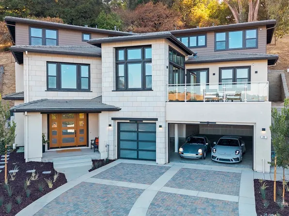 22 Oak Knoll Court, Petaluma, CA 94952