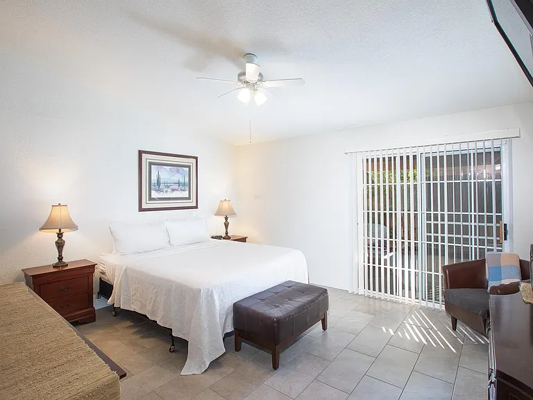 51880 Avenida Madero — Photo 11