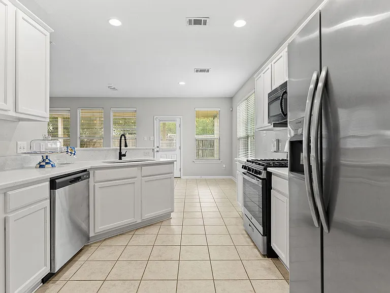 2400 Saddle Blanket Pl — Photo 16