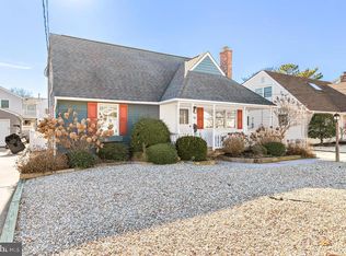 32 W Indiana Ave, Brant Beach, NJ 08008
