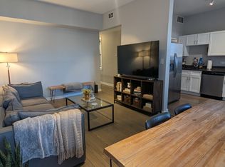 2935 N Clark St APT 3S, Chicago, IL 60657