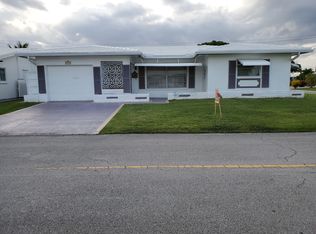 5813 NW 84th Ave, Tamarac, FL 33321