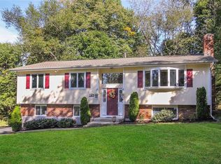 81 Trolley Rd, Montrose, NY 10548