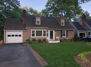 6837 Fontana St, Prairie Village, KS 66208