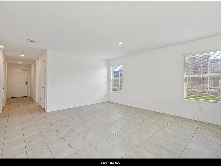 8408 Hollow Bend St — Photo 8