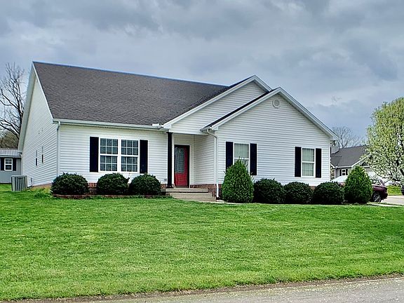 2nd image of 921 Holly Ct