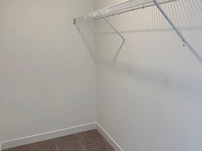 1059 Marston Ln — Photo 15