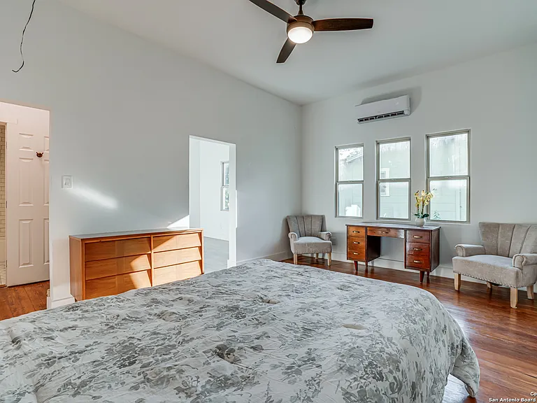 231 Chicago Blvd — Photo 7