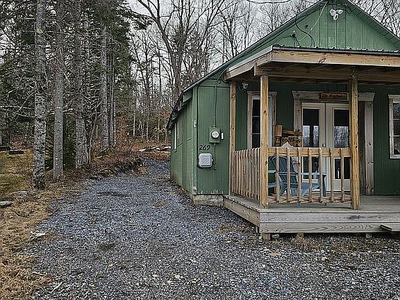 2nd image of 269 Evergreen Ln