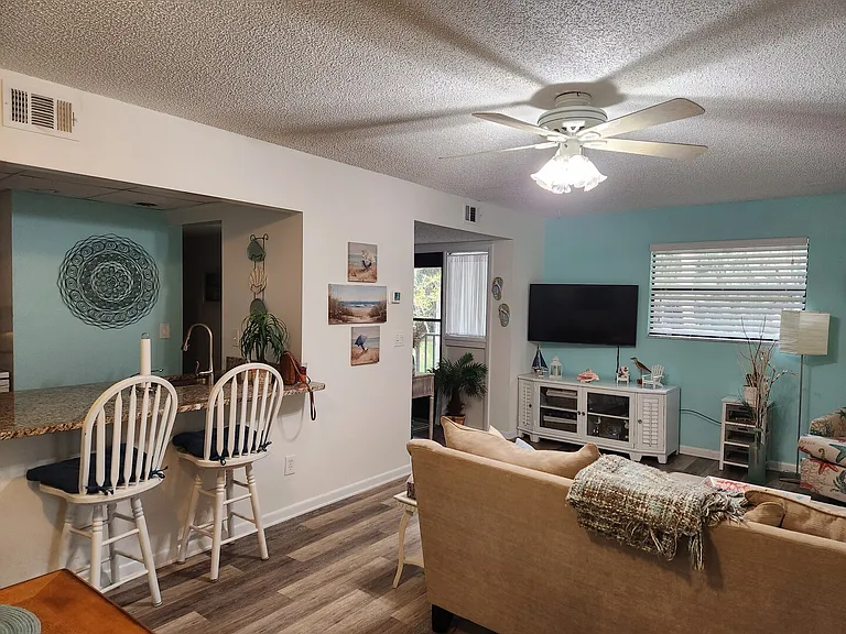Alcira Ct — Photo 8
