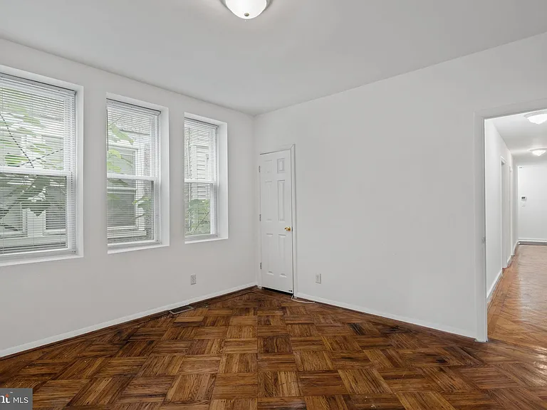 4617 Locust St #1 — Photo 16