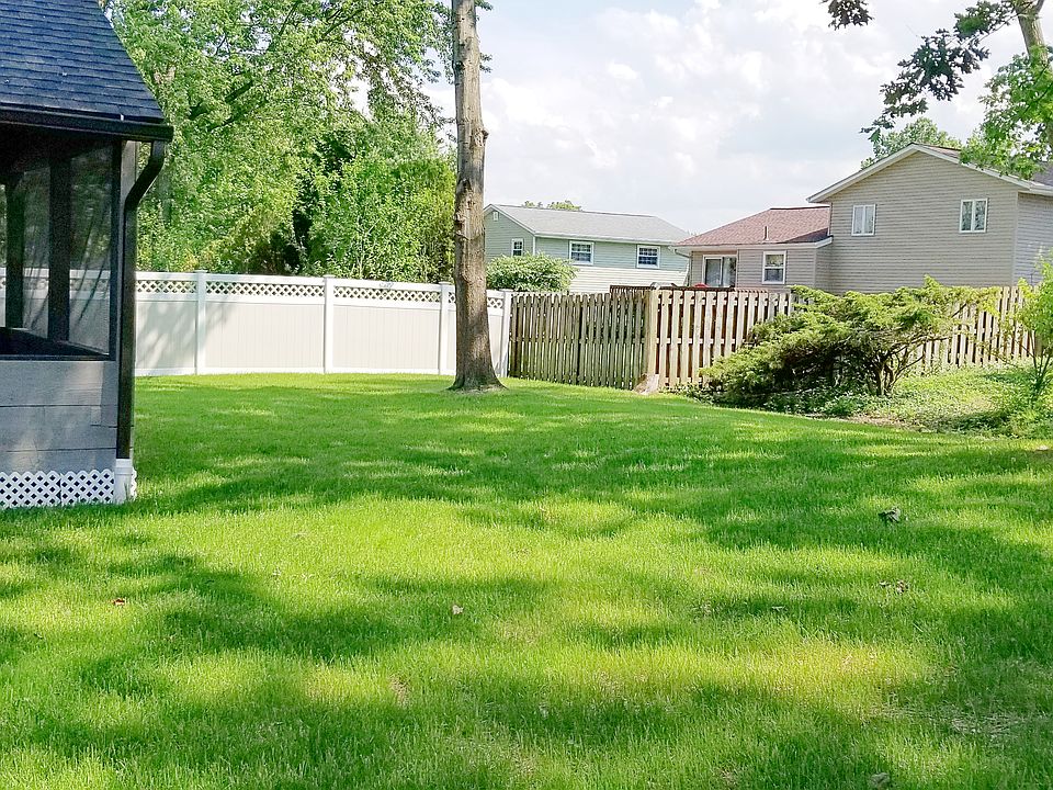 1st image of 4076 Magnolia Dr