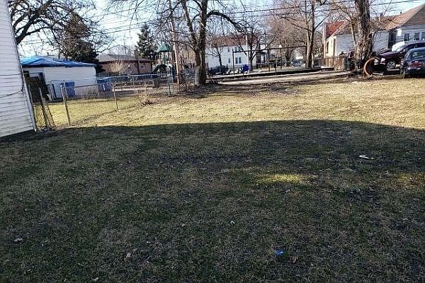 1st image of 6932 S Winchester Ave