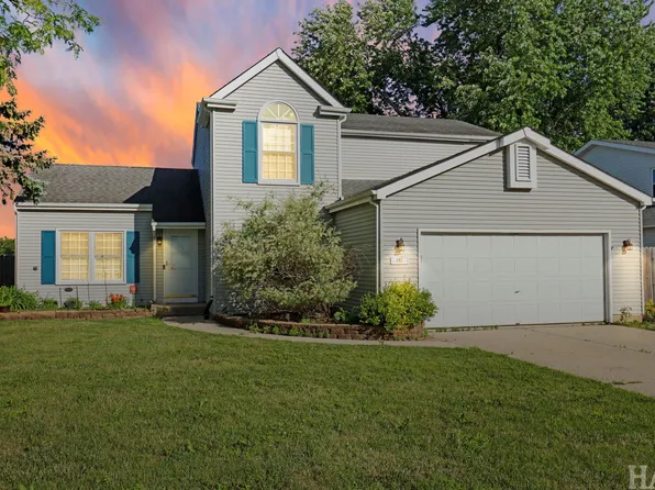 402 S Driftwood Trl, McHenry, IL 60050