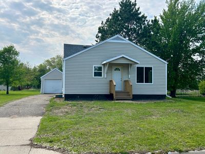 609 4th St NW, Wadena, MN, 56482