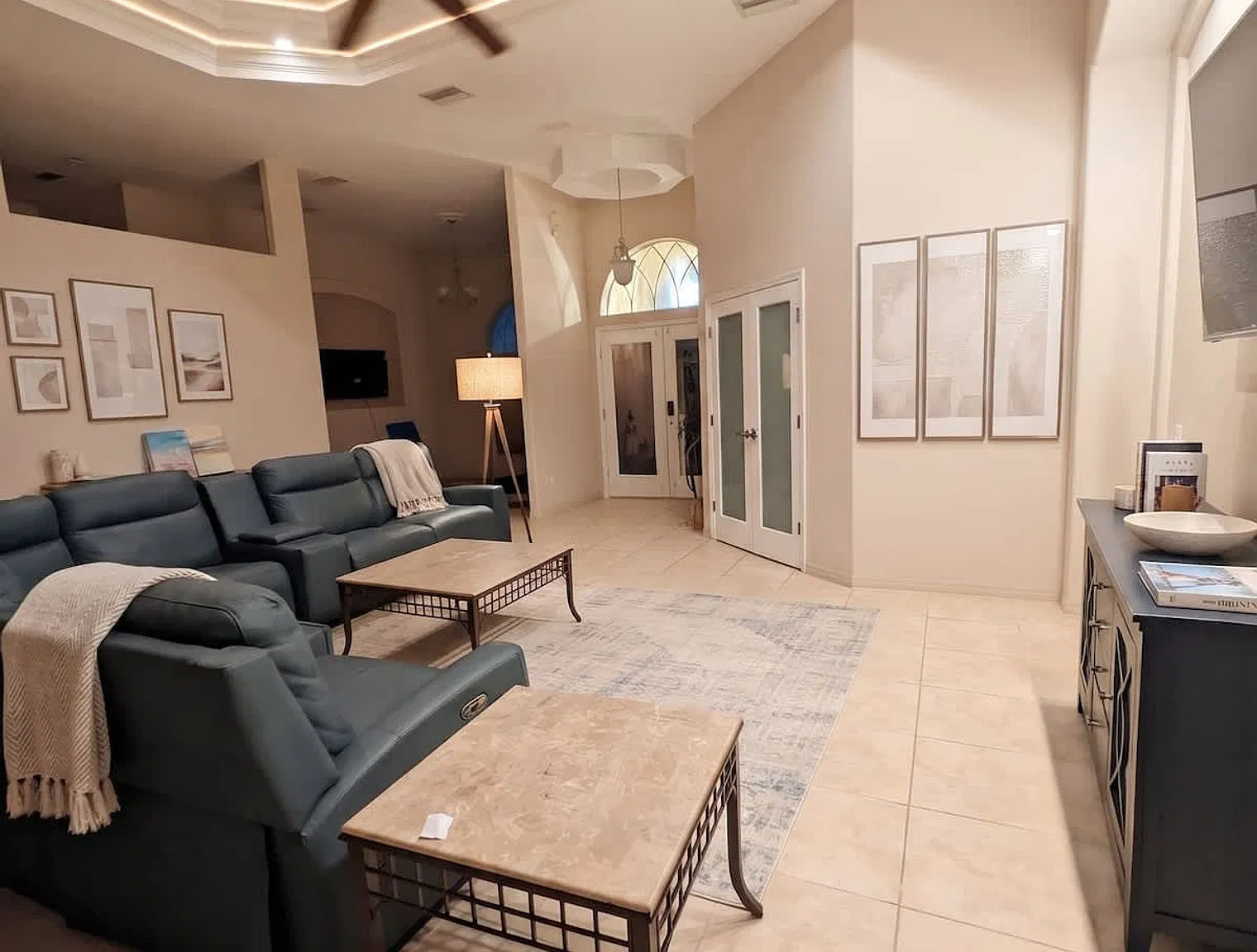 4 bed, 2.0 bath, $7,326 — Photo 3