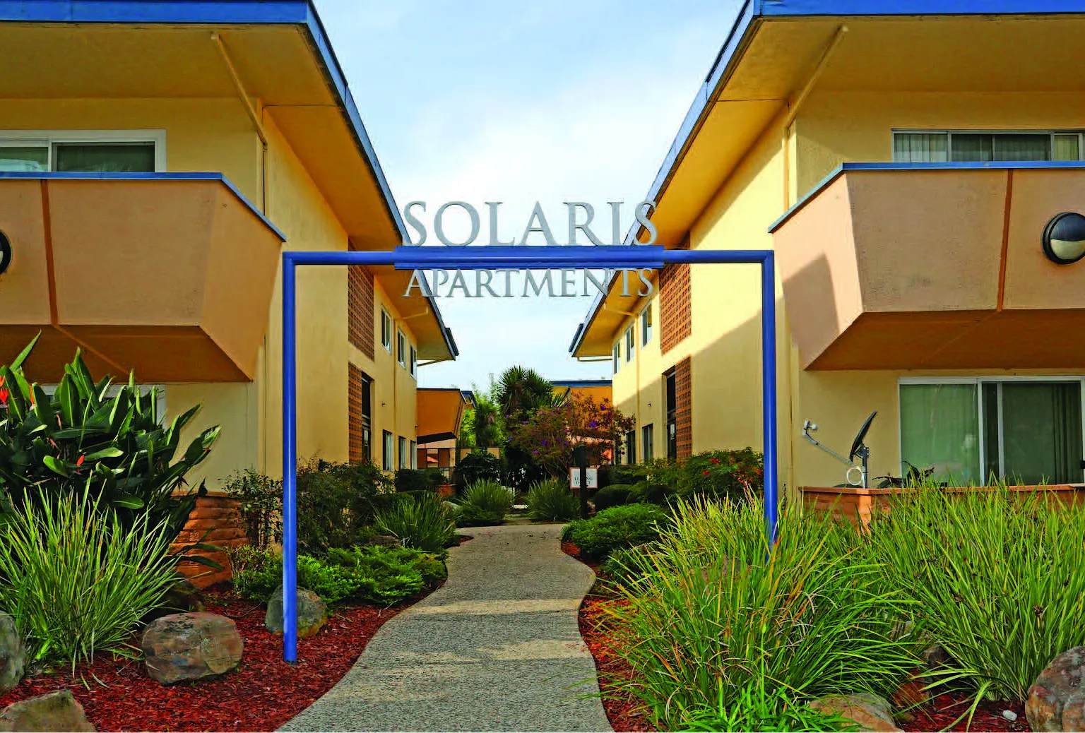 Solaris Apartments — Photo 2