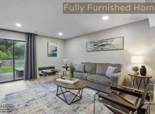 244 Juniper Ln, Bolingbrook, IL 60440