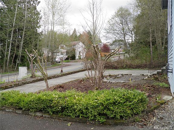 3rd image of 7508 81st Pl SE