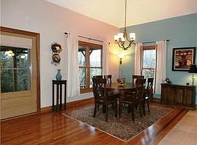 4th image of 212 Southern Woods Dr