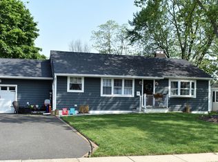 91 Jackson St, Keyport, NJ 07735