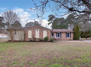 2696 Hawkins Ave, Hayes, VA 23072