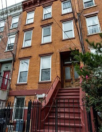 2nd image of 364 Pacific Ave #2