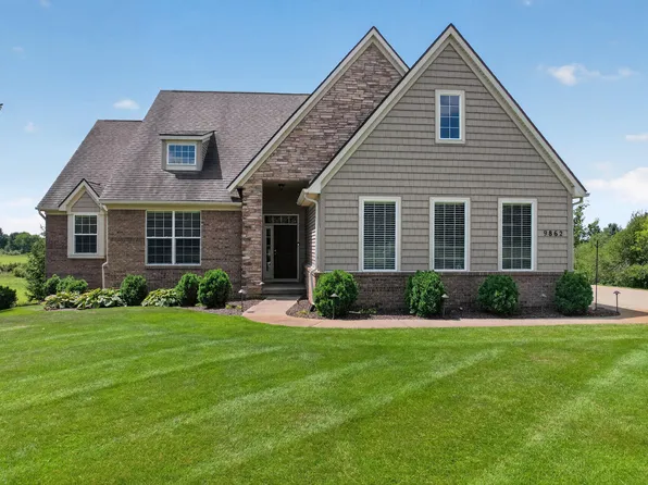 9862 Dublin Dr, Fenton, MI 48430