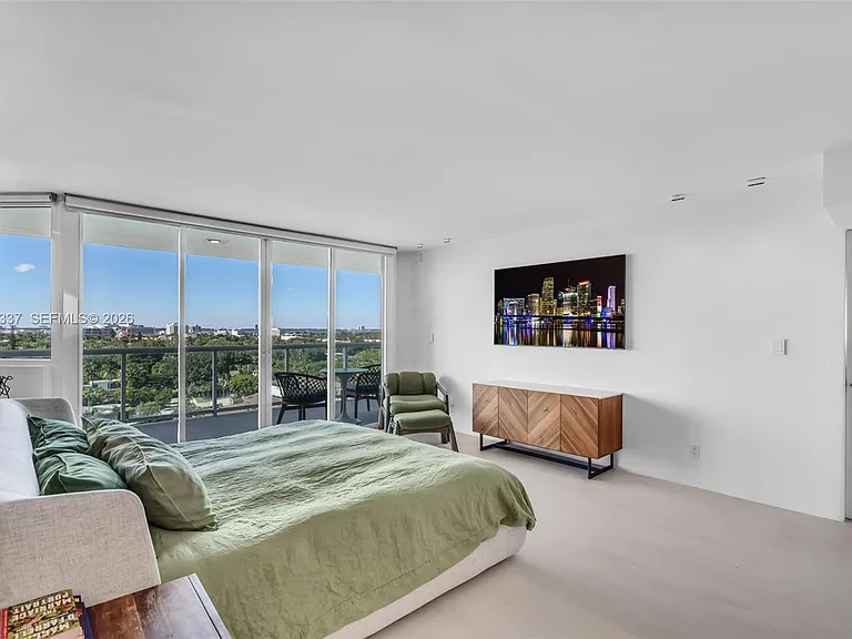 3411 Indian Creek Dr #1201 — Photo 25