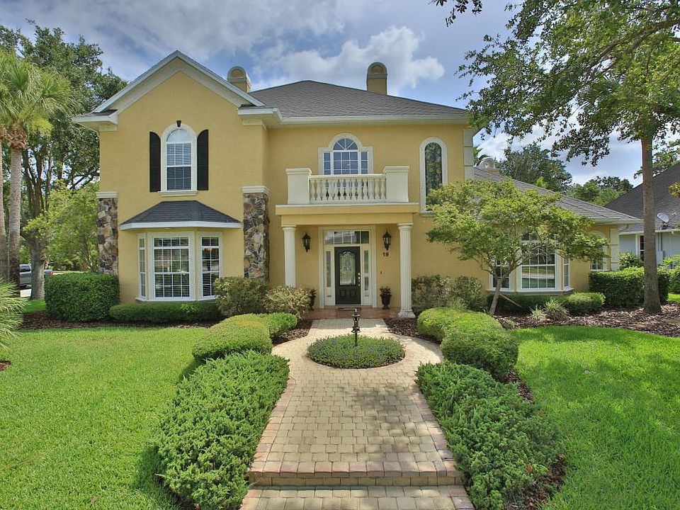 1st image of 19 Lakebluff Dr