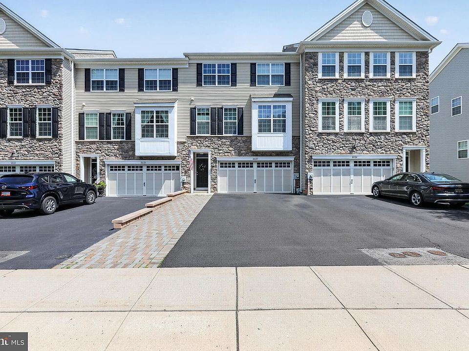 1st image of 26123 Hickory Ln
