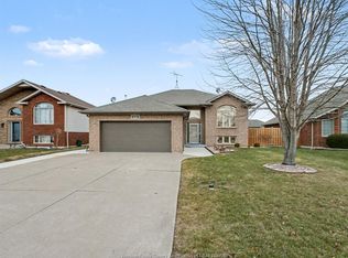 873 Westwood Dr, Lakeshore, ON N8L1E9