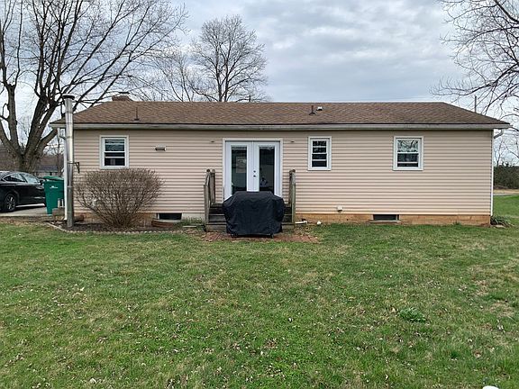 4th image of 2110 Sand Hill Rd