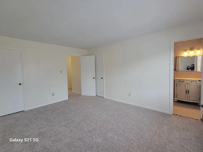 1563 Jameson Dr — Photo 19