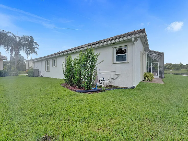 2657 Windwood Way — Photo 41
