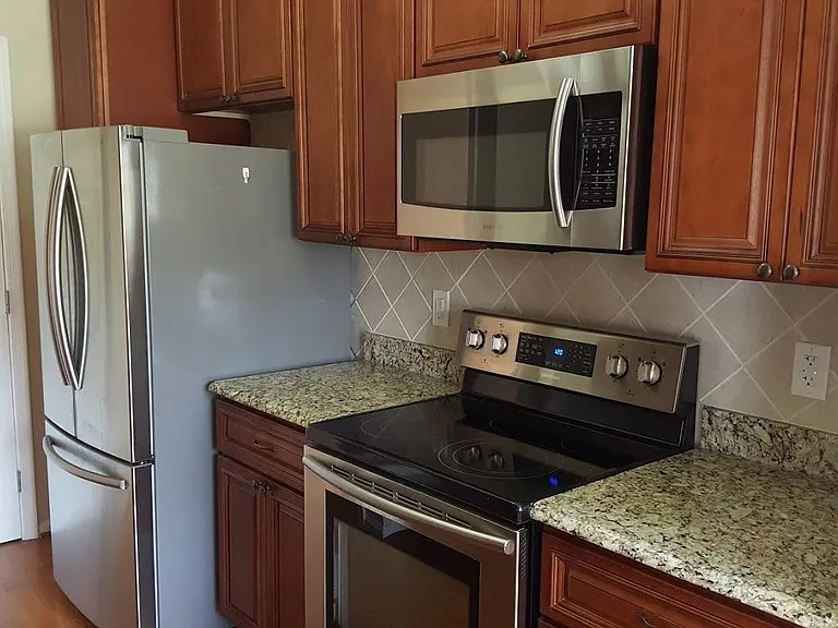 3814 Summerwood Ct — Photo 1