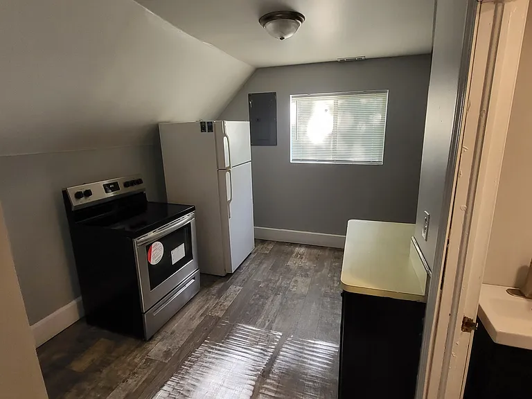 1807 Raible Ave #A — Photo 7