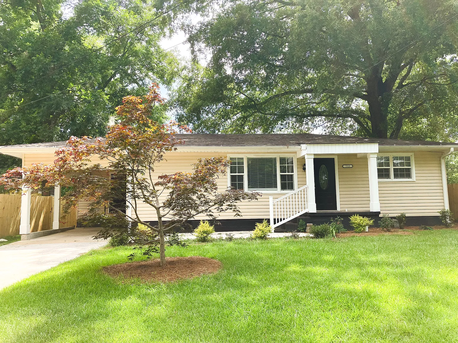 3 bed, 1307 sqft, $1,295 — Photo 1