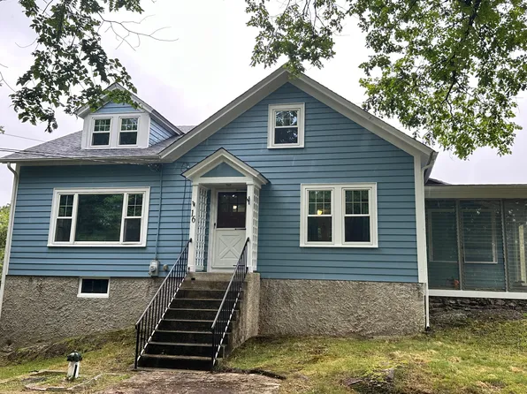 100 Reservoir Rd, Cumberland, RI 02864
