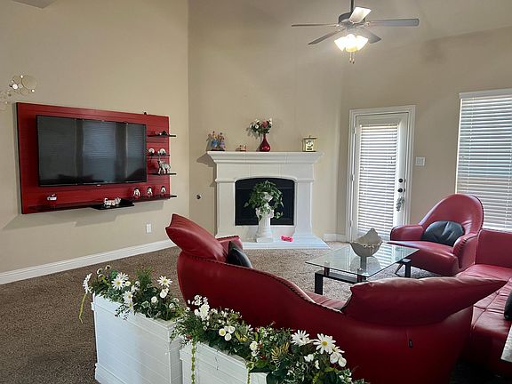 3rd image of 10605 Lariat Trail Dr
