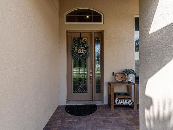 3rd image of 31722 Red Tail Blvd