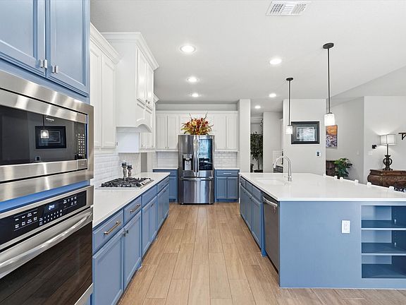 3rd image of 6909 Raptor Dr