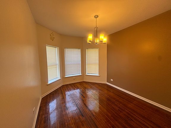 2nd image of 1029 E 62nd St #3