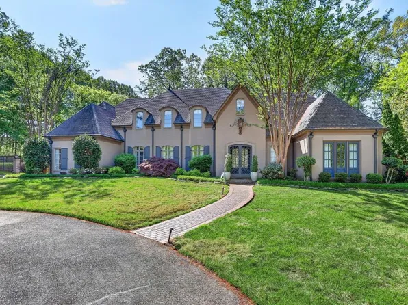 9771 Legends Dr, Collierville, TN 38017