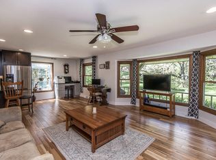 W1925 Lucy Ln, Mukwonago, WI 53149