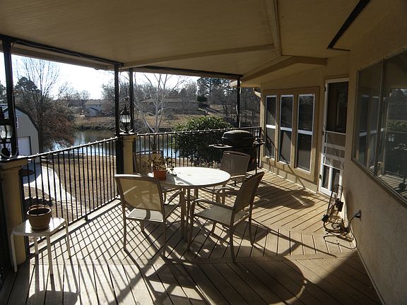 Little deck