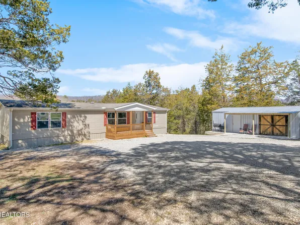 142 Branam Rd, Jacksboro, TN 37757