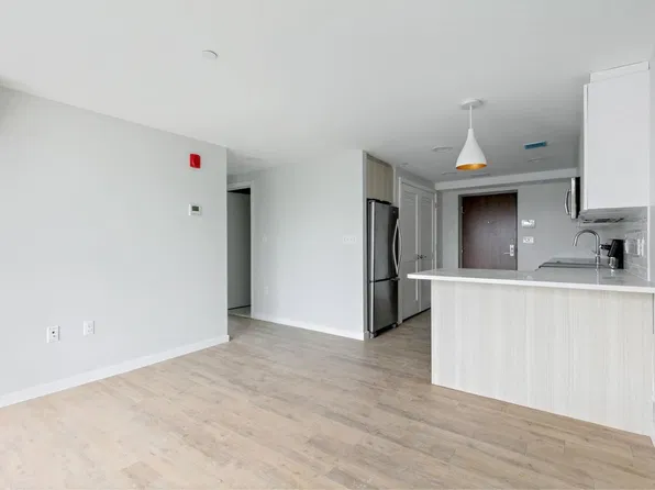 13 Soden St #2, Cambridge, MA 02139